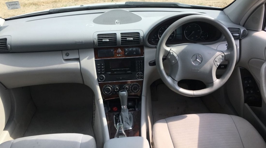 Galerie evacuare Mercedes C-CLASS W203 2005 berlina 2.2