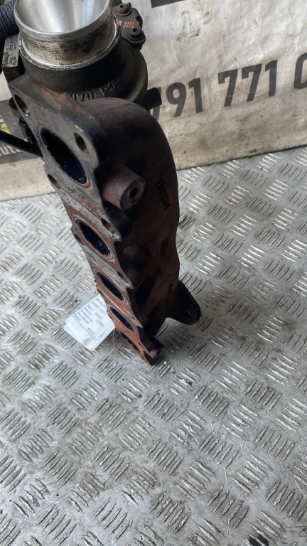 Galerie evacuare Volvo v60 2.0 D cod motor D5204T2 ,an 2011 cod 30757870