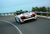 Galerie Foto: Audi R8 Spyder pozeaza topless