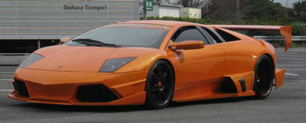 Galerie Foto: Cele mai ciudate Lamborghini-uri si-au dat intalnire intr-o parcare din Japonia