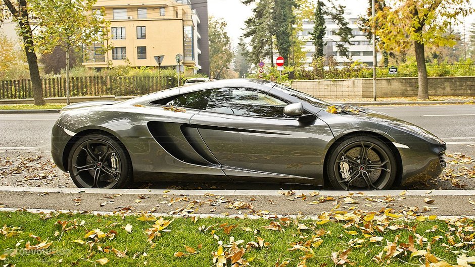 Galerie foto completa cu McLaren MP4-12C din Bucuresti!