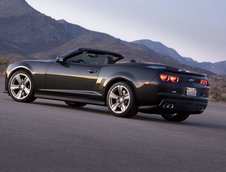 Chevrolet Camaro ZL1 versus Shelby GT500