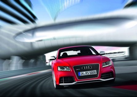 Galerie Foto: Noul Audi RS5 in toata splendoarea sa Galerie Foto: Noul Audi RS5 in toata splendoarea sa