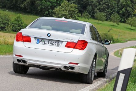 Galerie Foto: Noul BMW 760Li se prezinta in detaliu