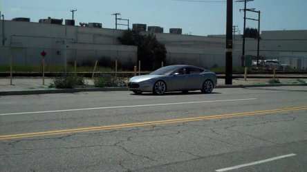 Galerie Video: Noul Tesla Model S in detaliu Galerie Video: Noul Tesla Model S in detaliu