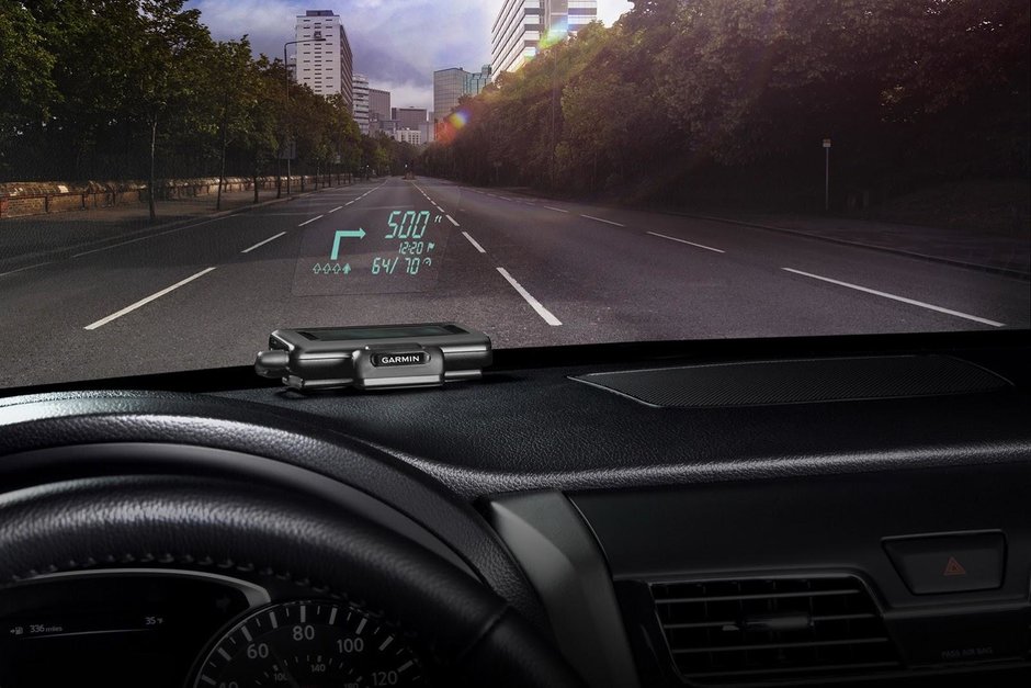 Garmin face Head-Up Display-ul accesibil oricarui sofer