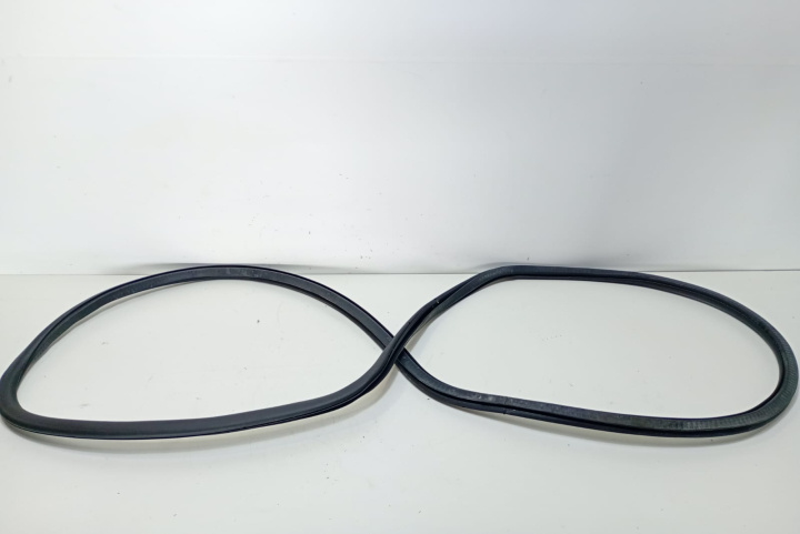 Garnitura Cheder usa spate 8E9833721 Audi A4 B7 [2004 - 2008]