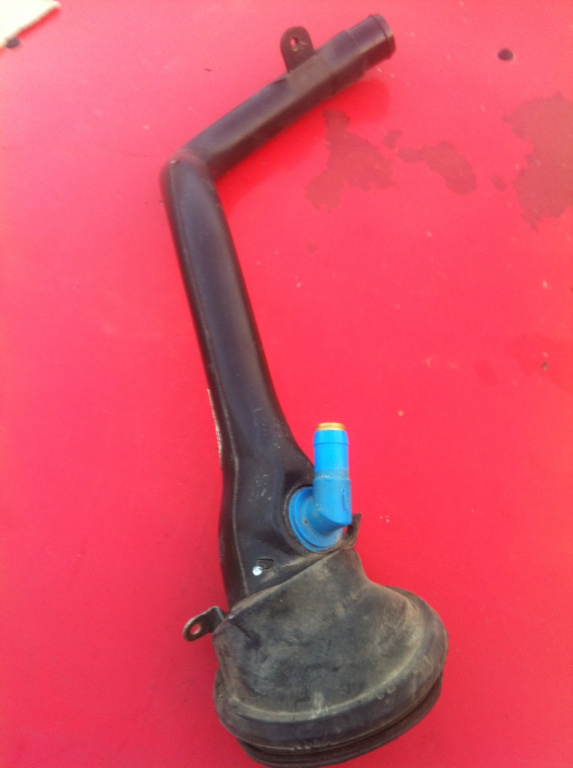 Gat umplere combustibil BMW Seria 3 E46 [facelift] [2001 - 2006] Sedan 330d MT (184 hp)