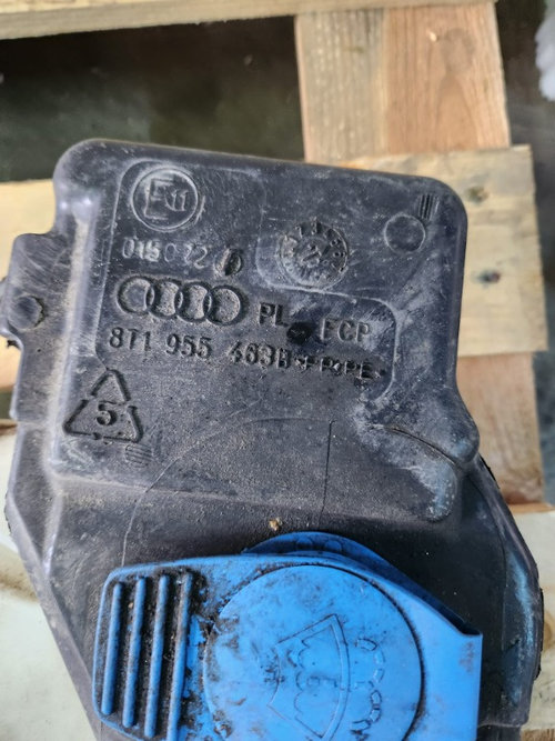 Gat umplere vas stropgel Audi A4 B8 1.8 TFSI combi an de fabricatie 2011 Cod : 8T1955463B