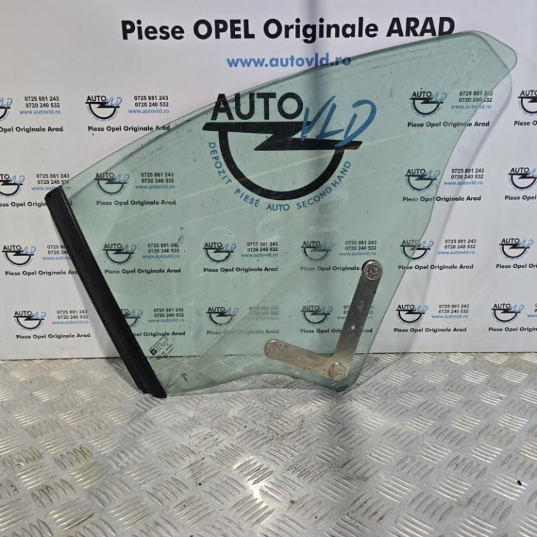 Geam aripa stanga spate Opel Astra H Twintop 2004-2007 13193194