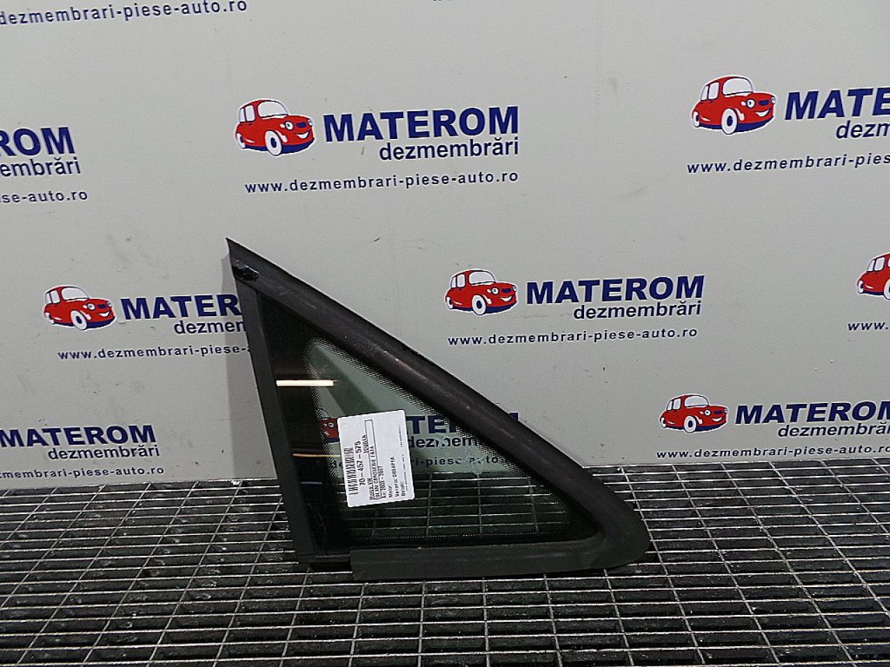 GEAM CAROSERIE FATA DREAPTA VW TOURAN TOURAN - - (2003 2007)