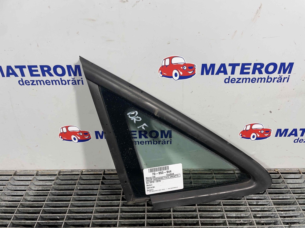 GEAM CAROSERIE FATA DREAPTA VW TOURAN TOURAN - - (2010 2015)