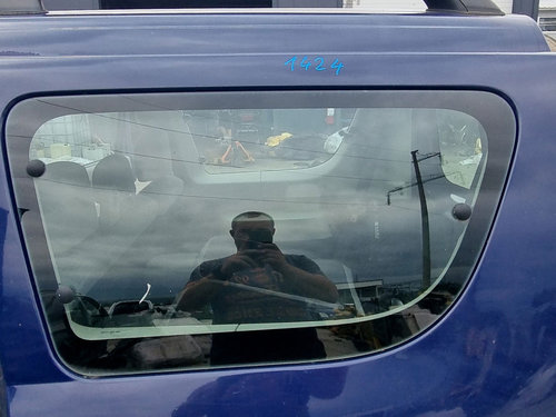 Geam caroserie fix stanga Dacia Logan MCV (KS) [Fabr 2007-2012] 1.6 Benz K7M710 64KW / 87CP
