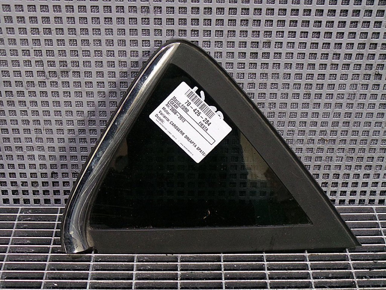 GEAM CAROSERIE SPATE DREAPTA FORD FIESTA FIESTA - - (2008 2012)