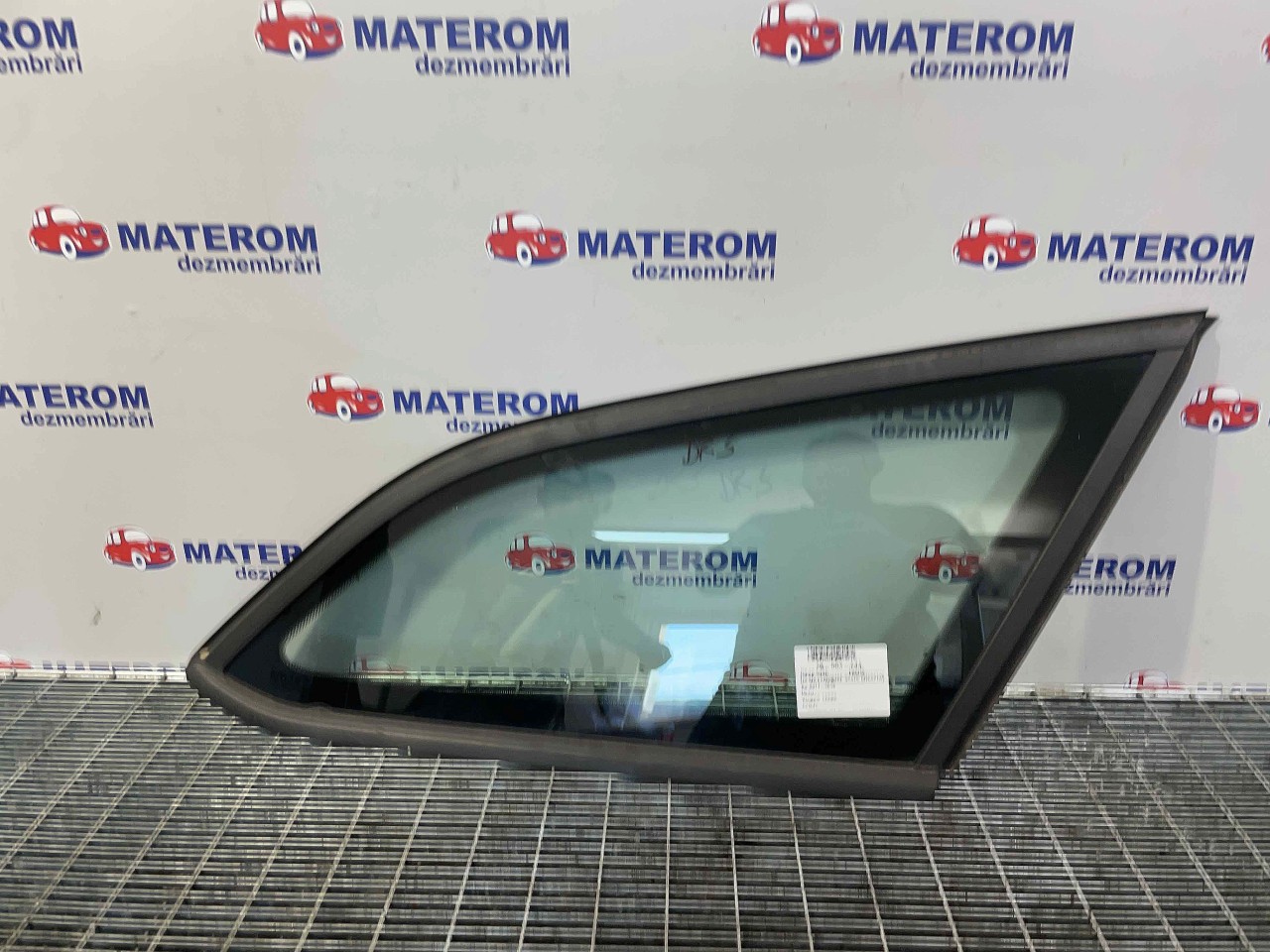 GEAM CAROSERIE SPATE DREAPTA FORD FOCUS FOCUS - - (2014 2018)
