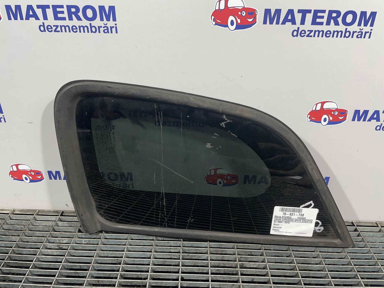 GEAM CAROSERIE SPATE DREAPTA HYUNDAI TUCSON TUCSON - - (2004 2009)