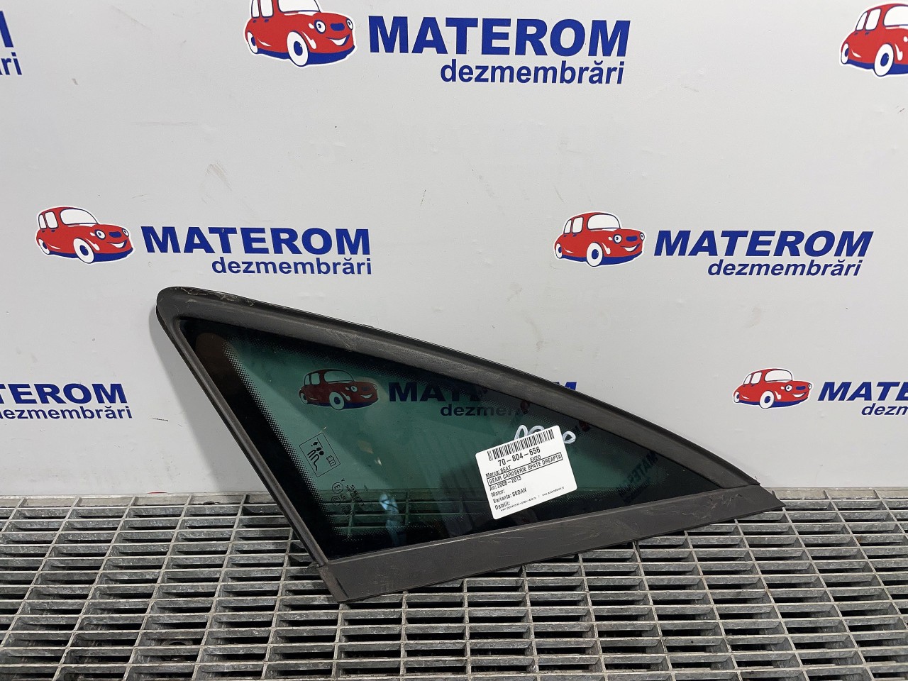 GEAM CAROSERIE SPATE DREAPTA SEAT EXEO -