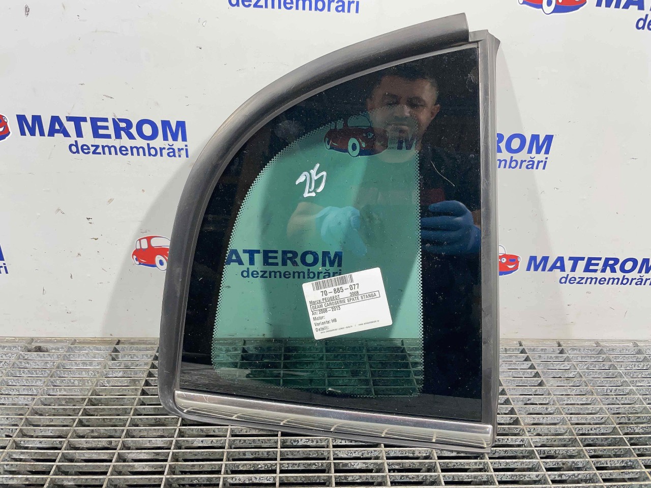 GEAM CAROSERIE SPATE STANGA PEUGEOT 3008 3008 - - (2008 2013)