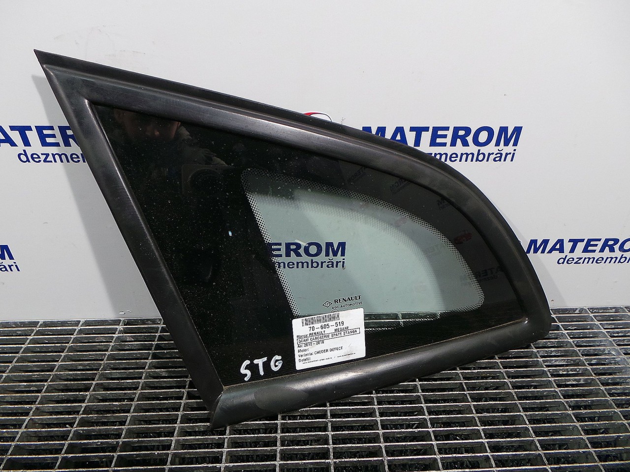 GEAM CAROSERIE SPATE STANGA RENAULT MEGANE MEGANE - - (2012 2016)