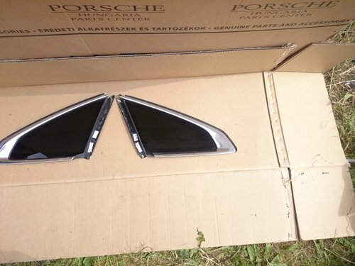 Geam coltar spate VW Arteon 3G8 cod 3G8845297 / 3G8845298