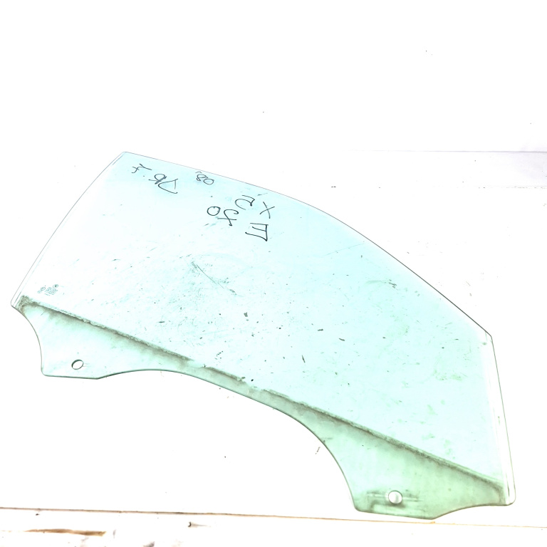 Geam Culisant Bmw X5 (E70) 2006-2013 3.0 Sd M57 D30 (306D5) Motorina Fata Dreapta E943R004530, E943R-004530, Dot615M50Vas2, E000214, E 000214 Saint-Gobain Sekurit