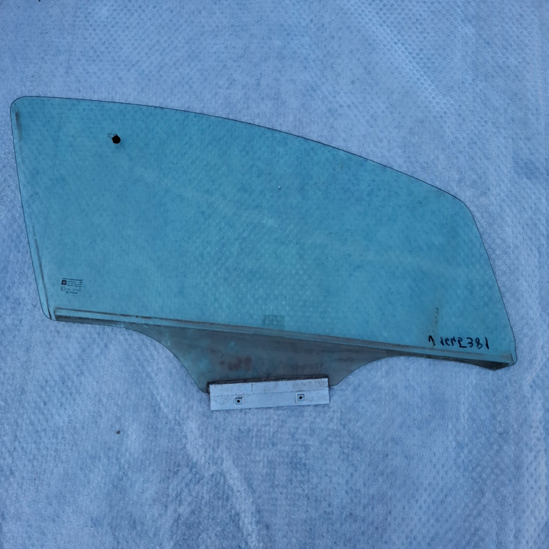 Geam Culisant Opel Corsa D 2006-2014 Fata Dreapta Clar 43R001142, E000269, 43R-001142, Dot249As2M235, E143R001142 Saint-Gobain Sekurit