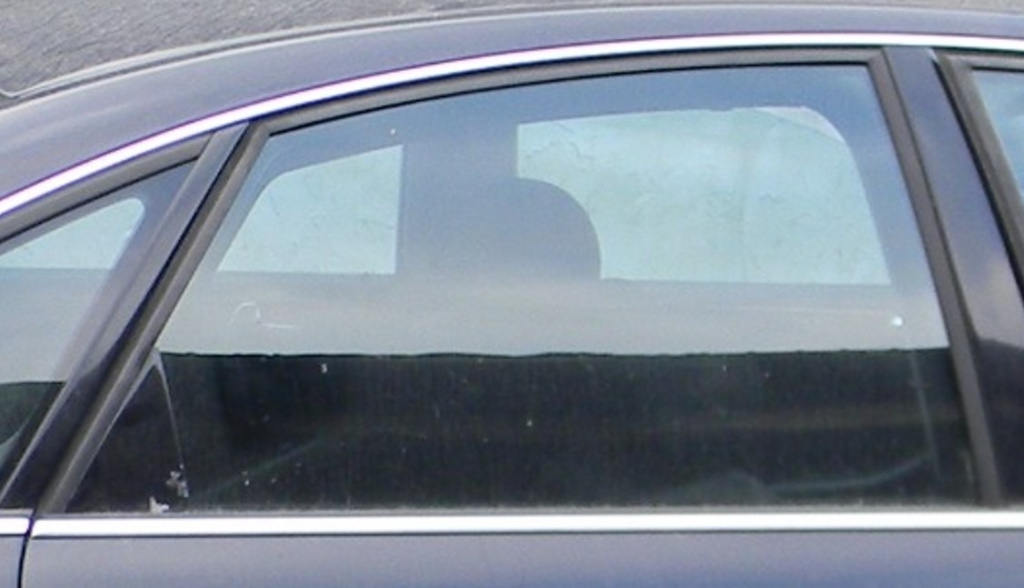 Geam Culisant Spate,dreapta,Clar,sedan / Berlina Audi A6 (4B, C5) 1997 - 2005 4B5845206B, 4B5 845 206 B, A4B5845206B, A 4B5 845 206 B, 4B5845206C, 4B5 845 206 C, A4B5845206C, A 4B5 845 206 C