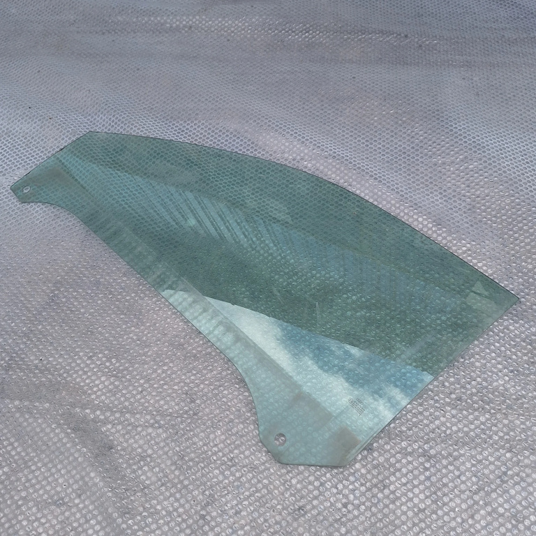 Geam Culisant Stanga Fata Audi A3 (8L1) 1996-2003 Clar E643R00082, Dot90As2M40