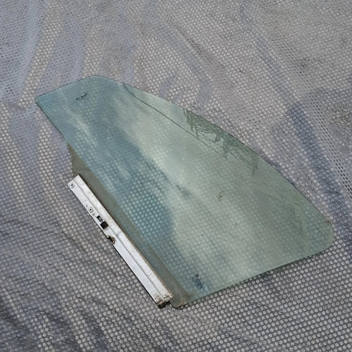 Geam Culisant Stanga Fata Opel Corsa D 2006-2014 Clar Dot211M86As2, E943R000479, 43R000479