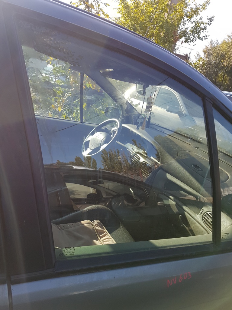 Geam Culisant Usa / Portiera Dreapta Fata Renault Scenic 1 1997 - 2003