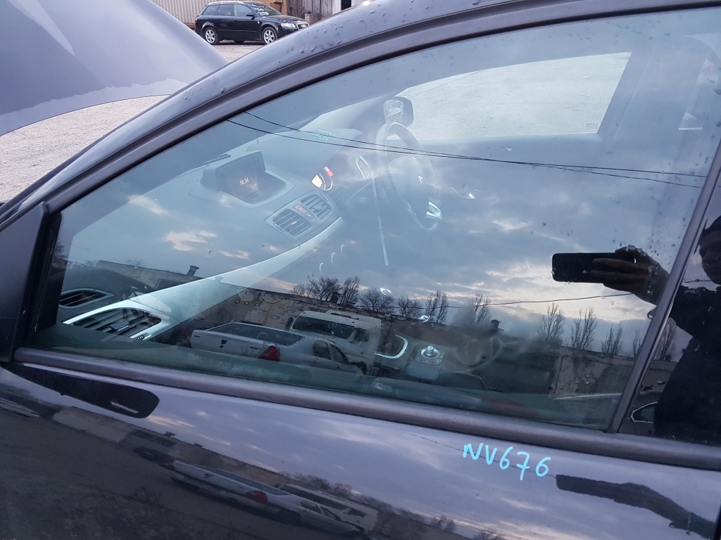 Geam Culisant Usa / Portiera Stanga Fata Renault Megane 3 2008 - 2016