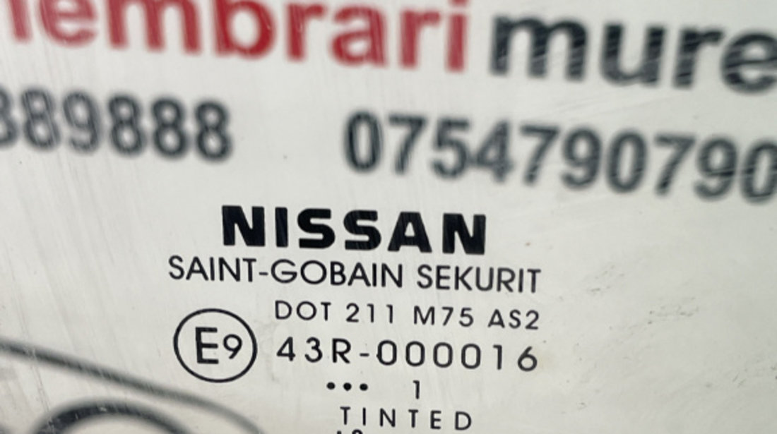 Geam dreapta fata Nissan Navara 2.5 Automat euro 5 sedan 2011 (cod intern: 227912)