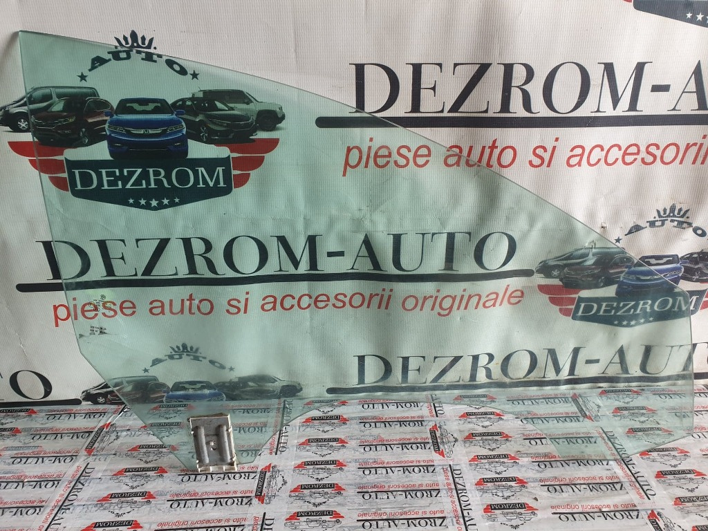 Geam dreapta fata original VW Passat CC cod piesa : 3C8845202A