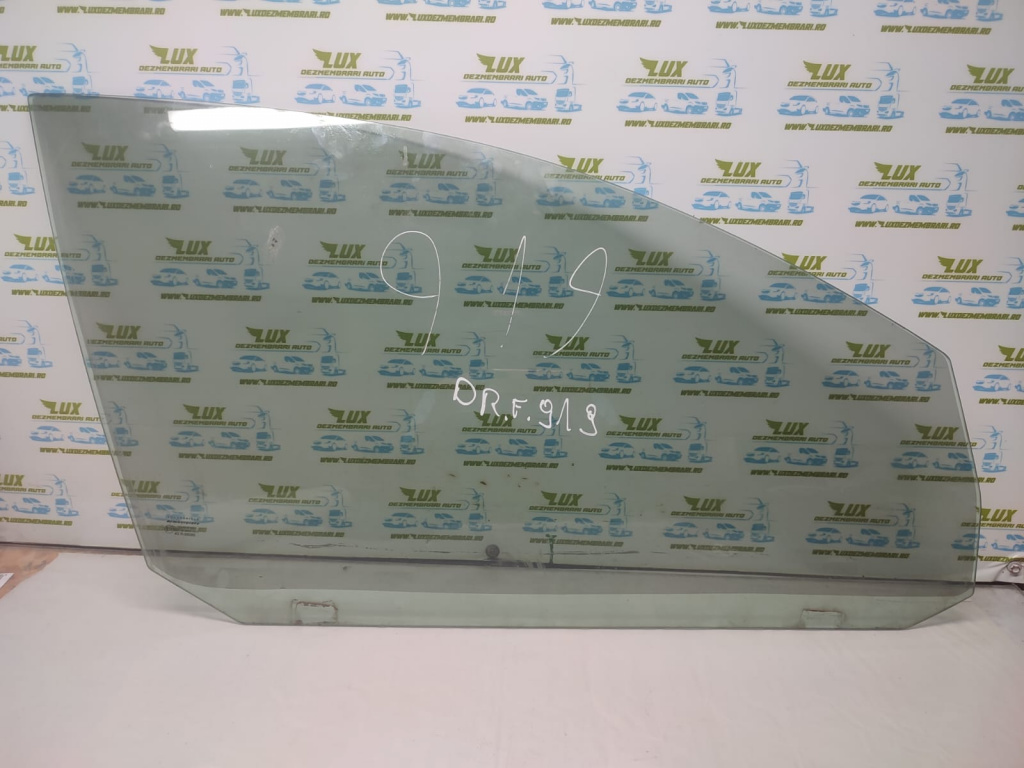 Geam dreapta fata Volkswagen VW Golf 5 [2003 - 2009] 1.9 tdi BKC