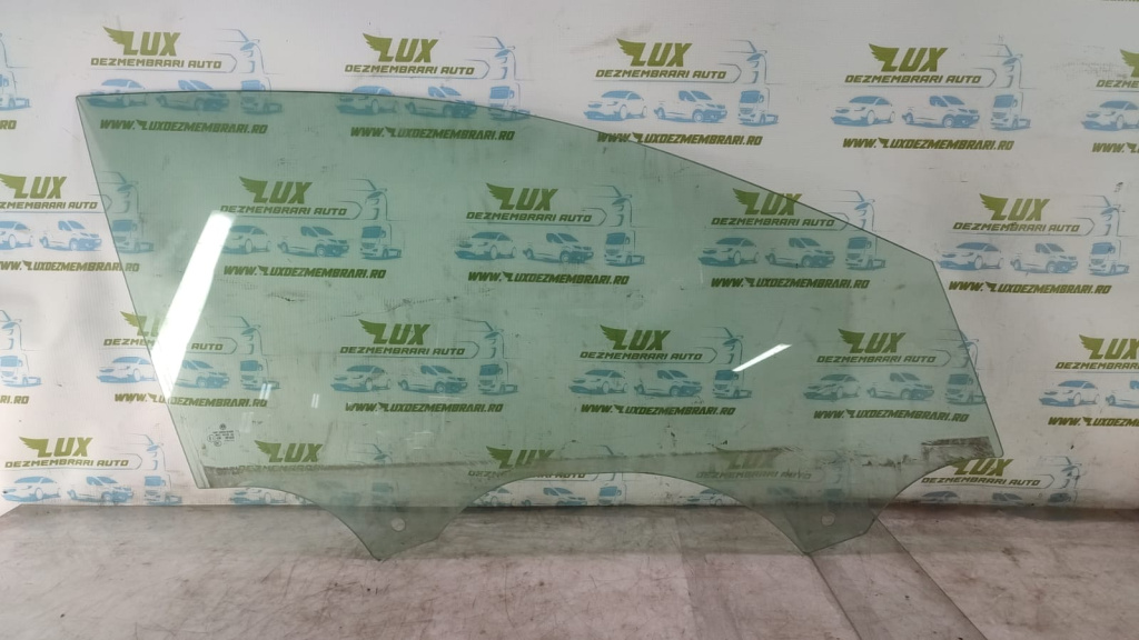 Geam dreapta fata Volkswagen VW Golf 7 [2012 - 2017] 1.6 tdi CLHA