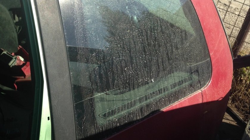 geam dreapta fix de pe caroserie peugeot 307 break 2003