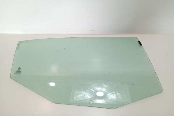 Geam dreapta spate Alfa Romeo 147