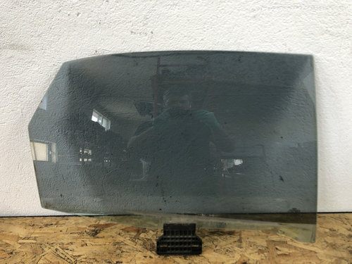 Geam dreapta spate Audi A4 B7 sedan S-Line sedan 2007 (cod intern: 15812)