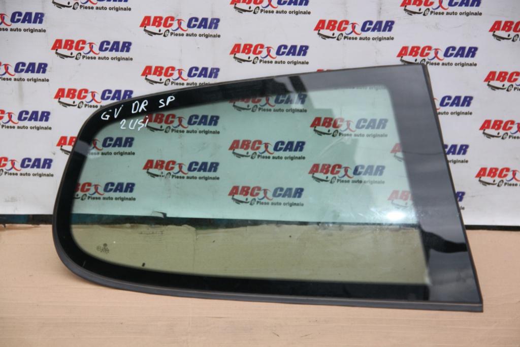Geam dreapta spate fix VW Polo 9N3 Facelift in 2 usi model 2007
