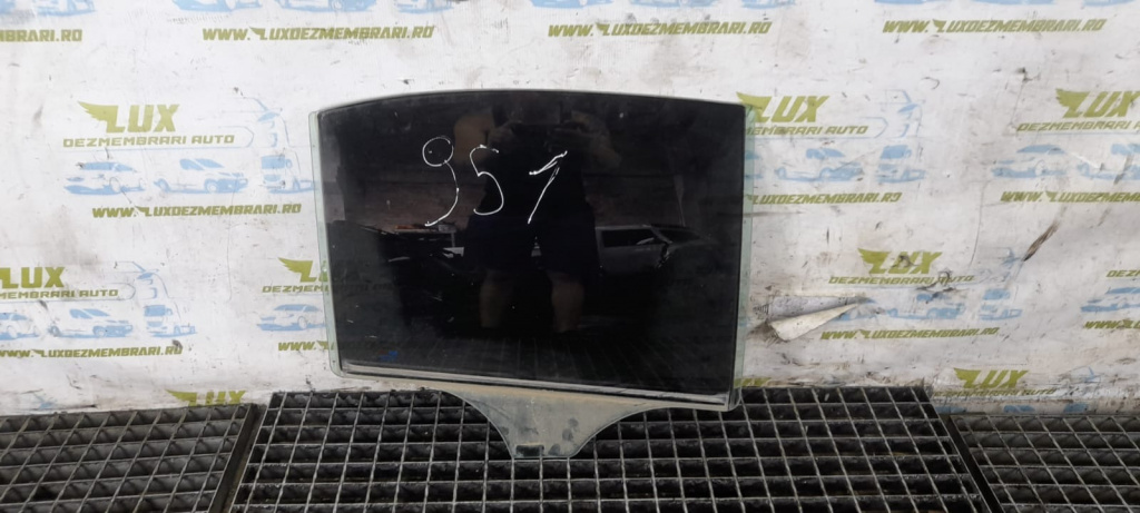 Geam dreapta spate Mercedes-Benz C-Class W205/S205/C205 [2014 - 2018] 2.2 cdi om651921