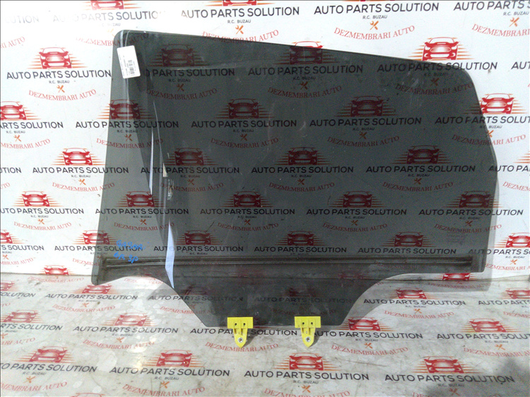 Geam dreapta spate NISSAN QASHQAI an fabr. 2008