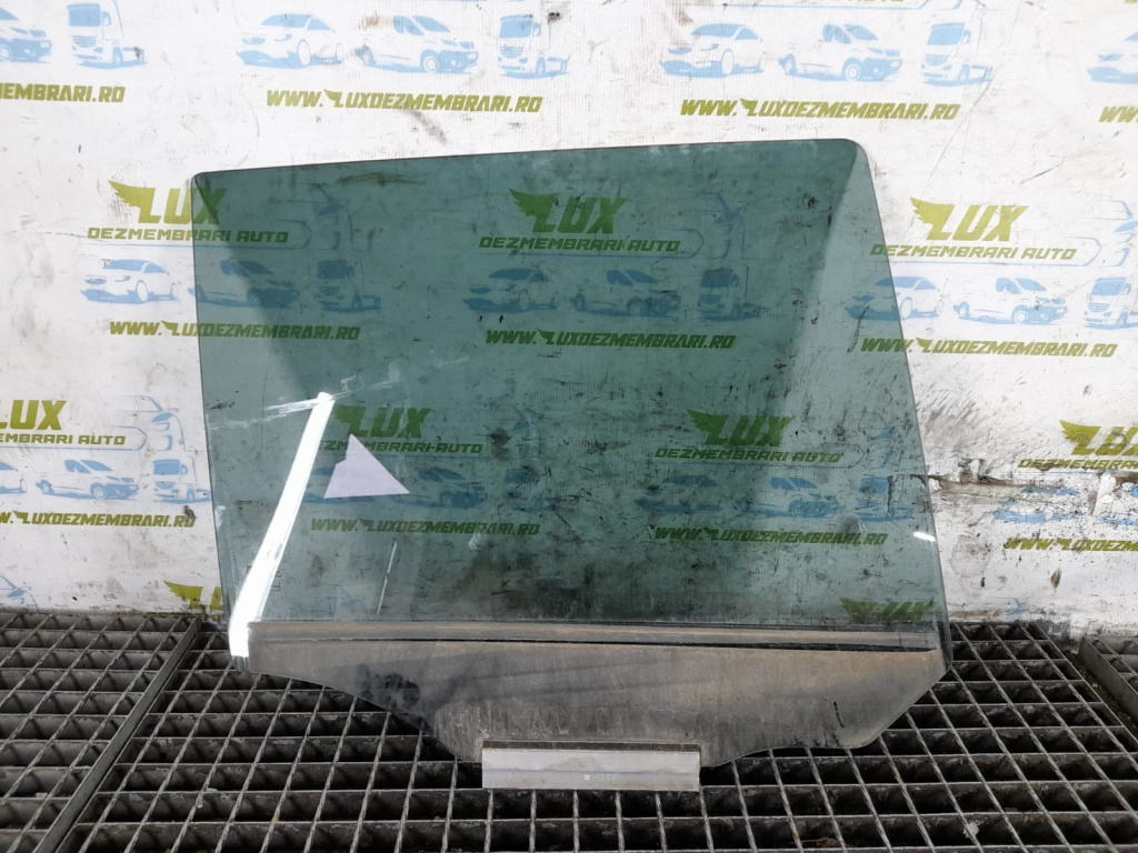 Geam dreapta spate Opel Zafira B [2005 - 2010] 1.9 cdti Z19DTH