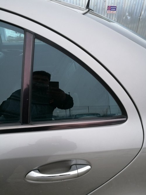 Geam dreapta spate triunghi Mercedes E class w211 Avantgarde
