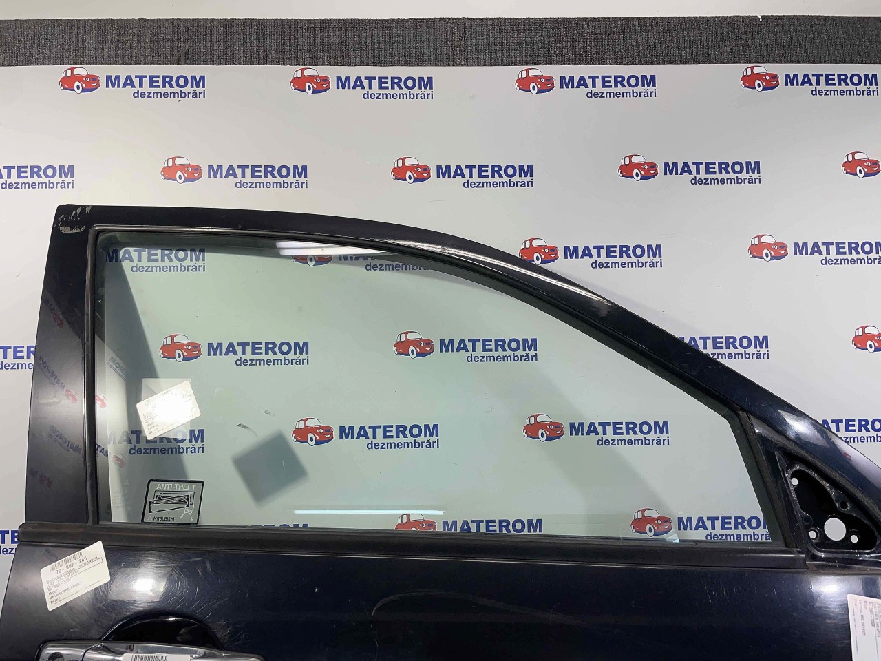 GEAM FATA DREAPTA MITSUBISHI OUTLANDER OUTLANDER - - (2001 2006)