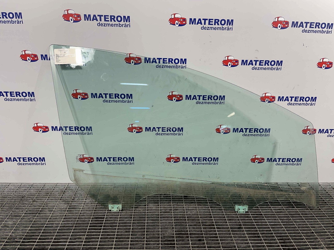 GEAM FATA DREAPTA NISSAN NOTE NOTE - - (2013 2019)
