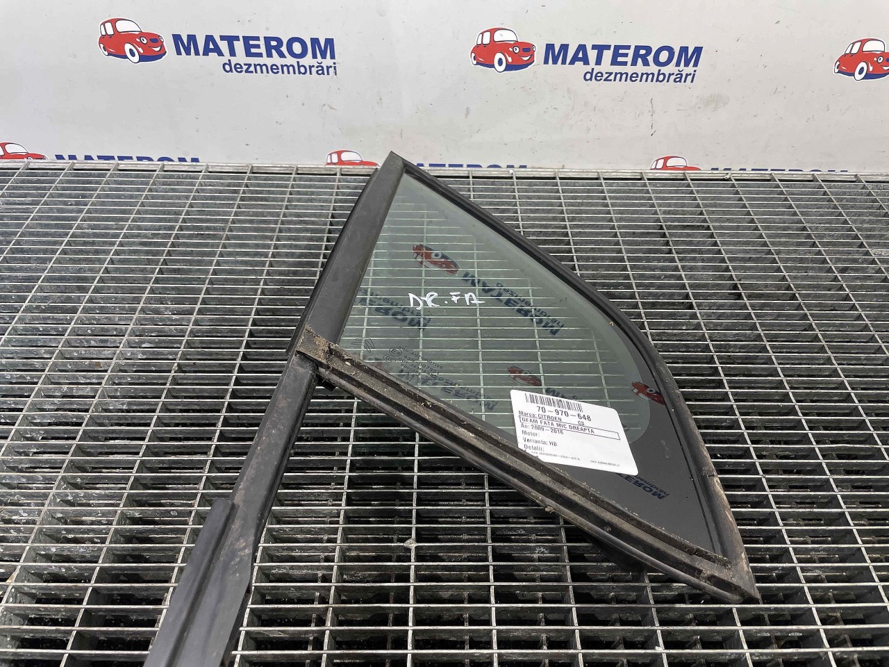 GEAM FATA MIC DREAPTA CITROEN C3 - - (2009 2016)