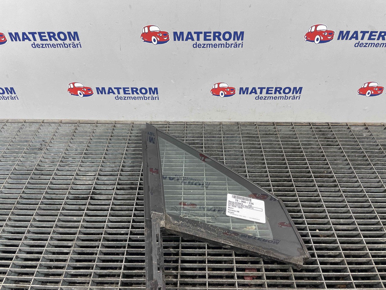 GEAM FATA MIC DREAPTA CITROEN DS4 DS4 - - (2010 2015)