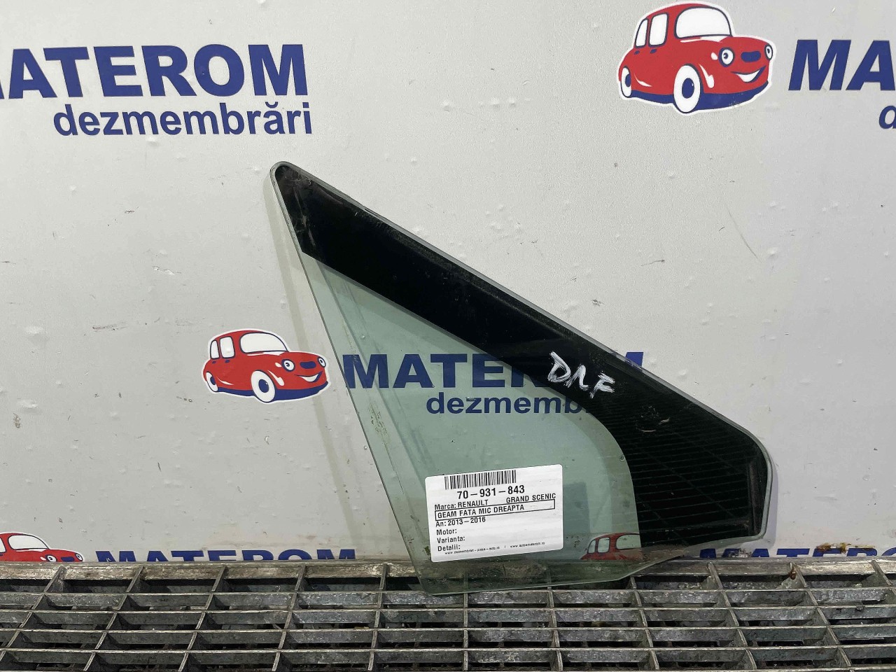 GEAM FATA MIC DREAPTA RENAULT GRAND SCENIC - - (2013 2016)