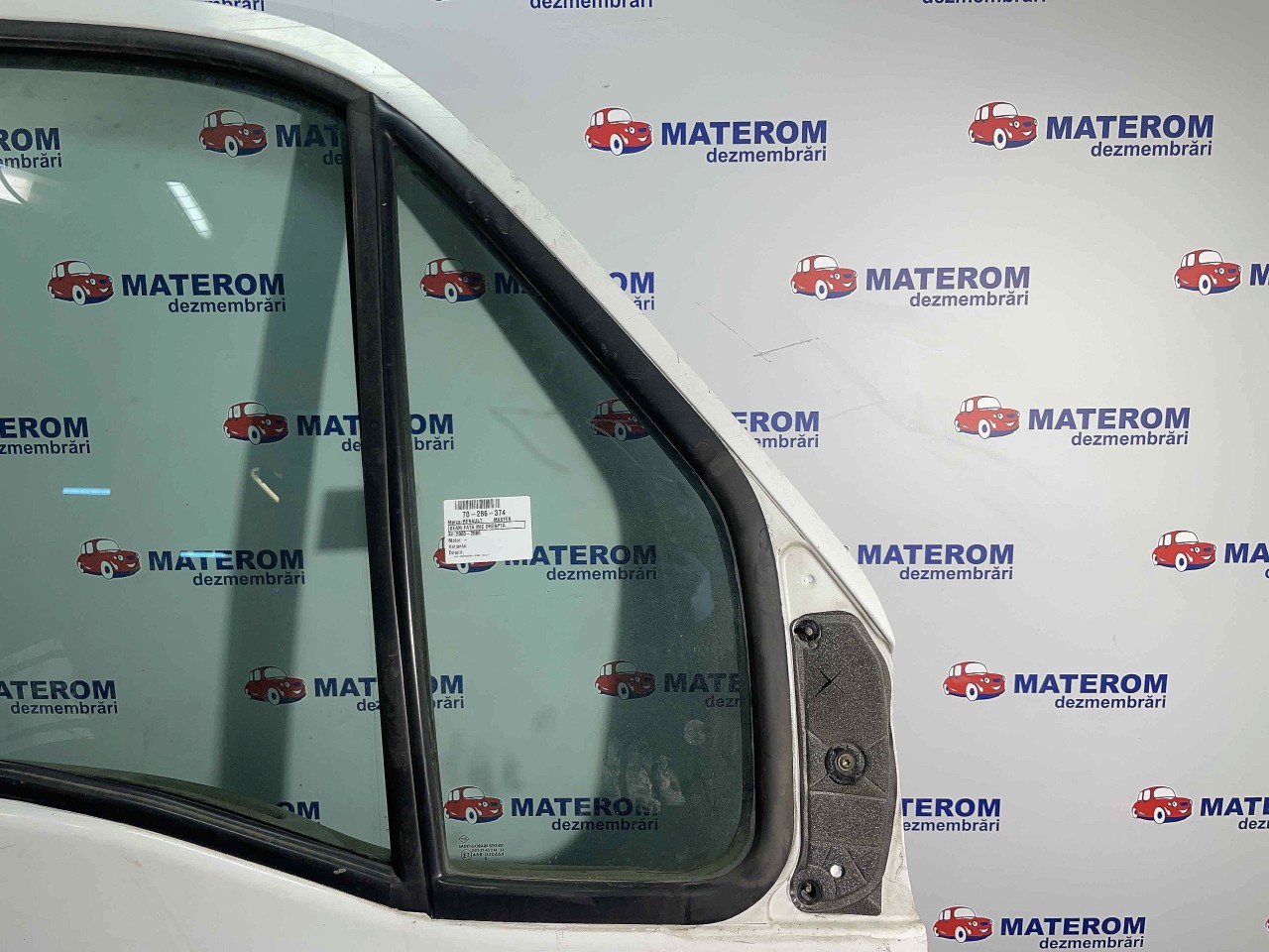GEAM FATA MIC DREAPTA RENAULT MASTER MASTER - - (2003 2007)