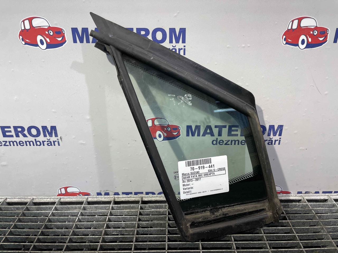 GEAM FATA MIC DREAPTA SUZUKI SX4 S-CROSS - - (2013 2017)